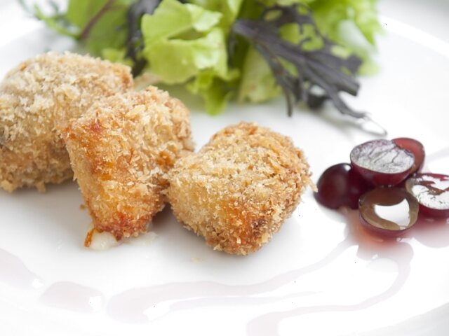 Croquetas de queso cabra con reducción