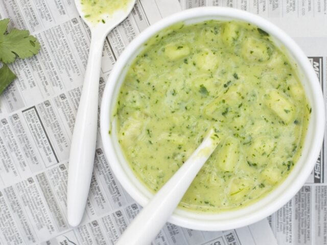 Pasta de pepino, cilantro y mayonesa de curry